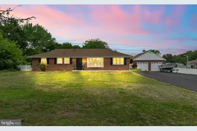17 W Central Avenue, Hammonton, NJ 08037 - Photo 1