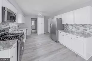 13 Brearly Dr, Sicklerville, NJ 08081 - Photo 3