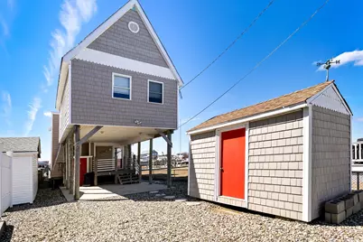 424 W 17th Avenue, Wildwood, NJ 08260 - Photo 1