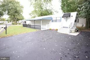 204 Kentucky Ave, Monroe Township, NJ 08094 - Photo 9