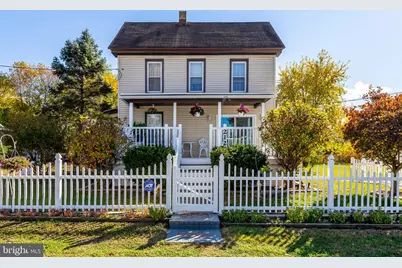 212 E Jefferson Street, Paulsboro, NJ 08066 - Photo 1