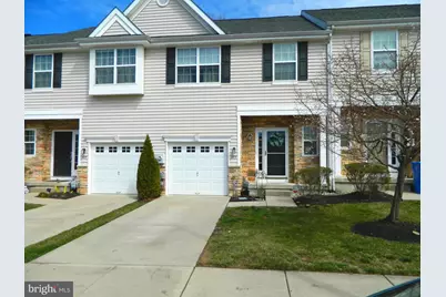 105 Oakridge, East Greenwich Township, NJ 08061 - Photo 1
