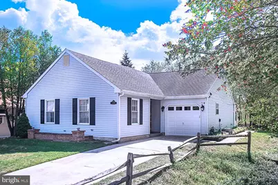636 Caribbean Way, Monroe Township, NJ 08094 - Photo 1