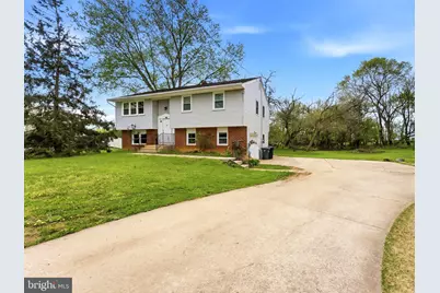 327 Sykesville Road, Monroe Township, NJ 08094 - Photo 1