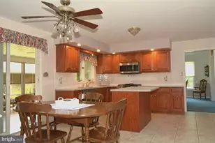 105 Cromwell Dr, Harrison Township, NJ 08062 - Photo 9