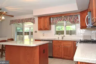 105 Cromwell Dr, Harrison Township, NJ 08062 - Photo 7