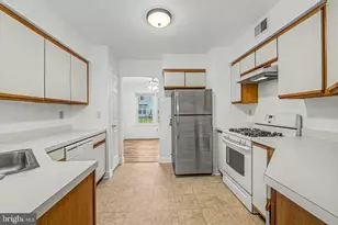1145 Dublin Ct, Monroe Township, NJ 08094 - Photo 9