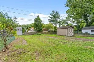 226 S Maple Ave, Woodbury, NJ 08096 - Photo 33