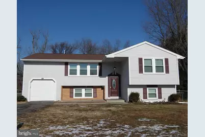 395 Hickory Avenue, Carneys Point, NJ 08069 - Photo 1