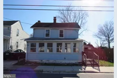 21 E Pittsfield Street, Pennsville, NJ 08070 - Photo 1