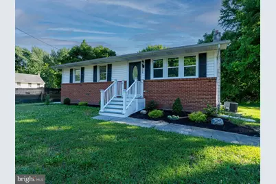 138 E Del A Vue Avenue, Carneys Point, NJ 08069 - Photo 1