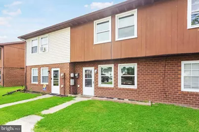 25 Commerce Street, New Oxford, PA 17350 - Photo 1