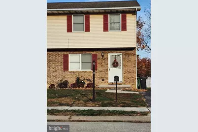 617 Cricket Ln, Mc Sherrystown, PA 17344 - Photo 1