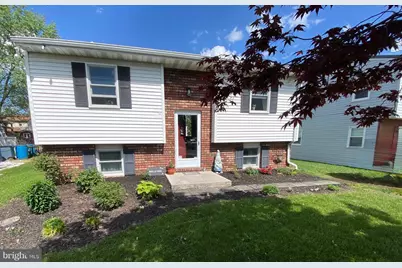 10 Antler Lane, New Oxford, PA 17350 - Photo 1