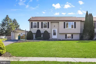 228 S Lincoln Drive, Hanover, PA 17331 - Photo 1