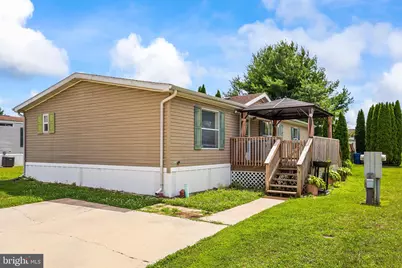 29 Hampshire Drive, New Oxford, PA 17350 - Photo 1