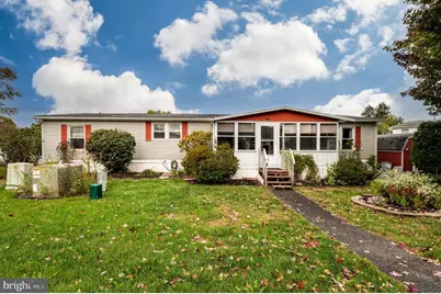 301 Hampshire Avenue, Reading, PA 19606 - Photo 1