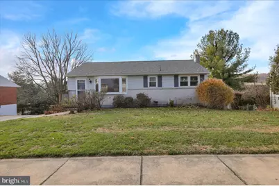 72 Mountain Boulevard, Wernersville, PA 19565 - Photo 1