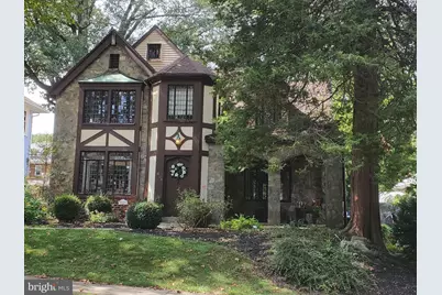 606 Brighton Avenue, Reading, PA 19606 - Photo 1