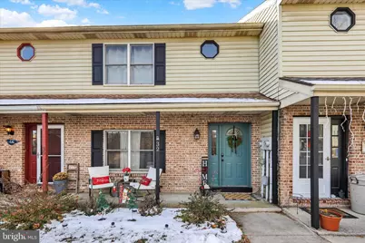 32 N Canal Street, Leesport, PA 19533 - Photo 1