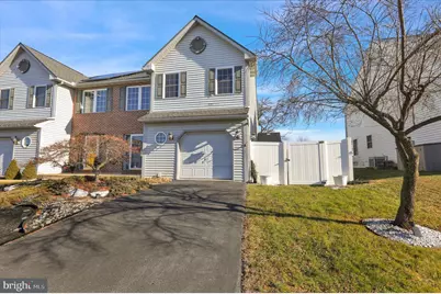 1005 Parkway Drive, Reading, PA 19605 - Photo 1