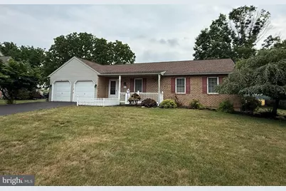 304 W Walnut Tree Drive, Blandon, PA 19510 - Photo 1