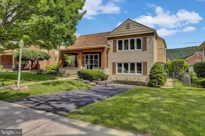 919 Brighton Avenue, Reading, PA 19606 - Photo 1