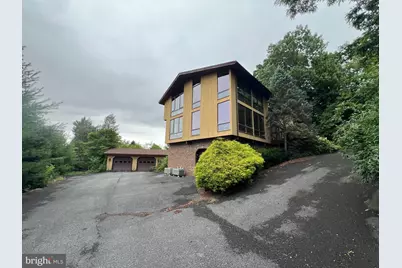 125 Grandview Boulevard, Reading, PA 19609 - Photo 1