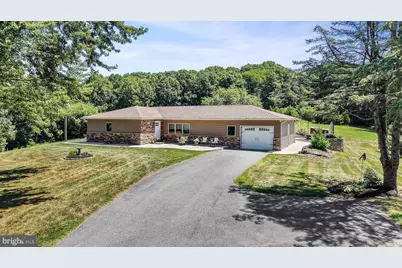 130 Clearfield Lane, Reading, PA 19608 - Photo 1