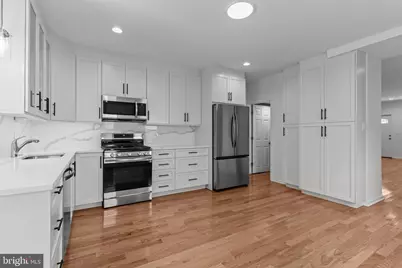 446 Pond Street, Bristol, PA 19007 - Photo 1