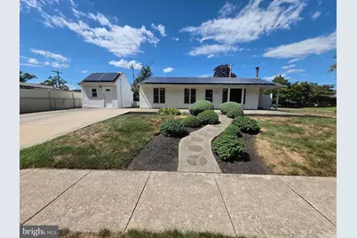 1 Mistletoe Lane, Levittown, PA 19054 - Photo 1