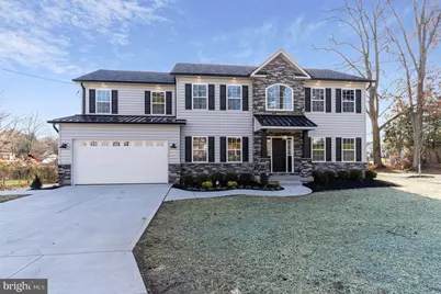1021 W Maple Avenue, Langhorne, PA 19047 - Photo 1