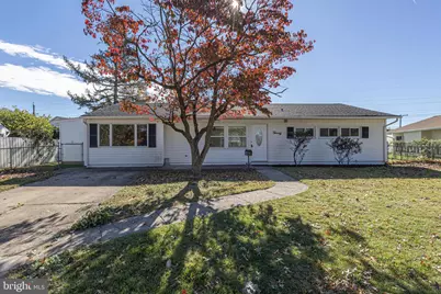 20 Serpentine Lane, Levittown, PA 19055 - Photo 1