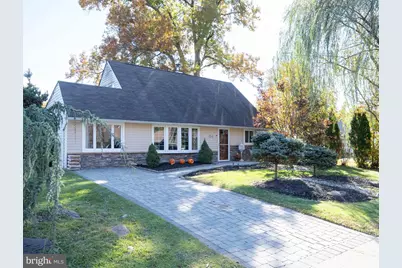 154 Juniper Drive, Levittown, PA 19056 - Photo 1