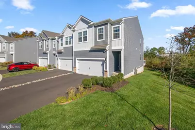 48 Fonthill Court, Quakertown, PA 18951 - Photo 1