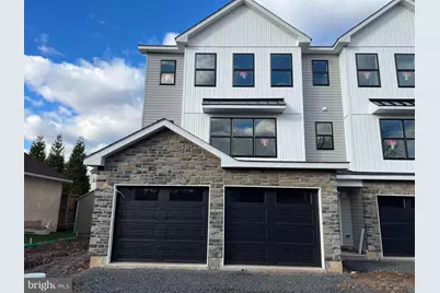 51 W Clymer Avenue, Sellersville, PA 18960 - Photo 1