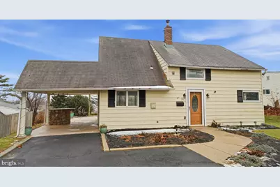 25 Autumn Lane, Levittown, PA 19055 - Photo 1