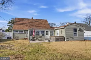118 Wildflower Rd, Levittown, PA 19057 - Photo 3