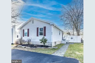 858 Avenue E #E, Langhorne, PA 19047 - Photo 1