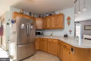 3820 Naples St, Levittown, PA 19056 - Photo 11