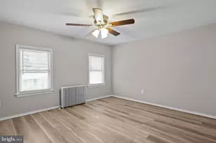 702 Corson St, Bristol, PA 19007 - Photo 21