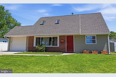 18 Kentucky Lane, Levittown, PA 19055 - Photo 1