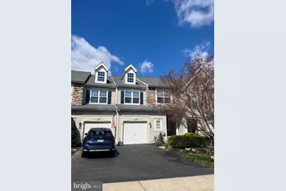 304 Julian Drive E, Warwick, PA 18974 - Photo 1