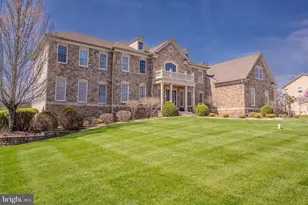 24 Hayhurst Dr, Newtown, PA 18940 - Photo 5