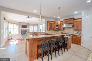 24 Hayhurst Dr, Newtown, PA 18940 - Photo 23