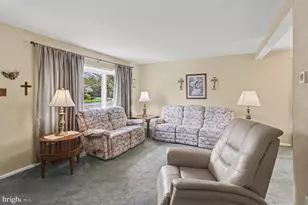 716 W Bristol Rd, Warminster, PA 18974 - Photo 9
