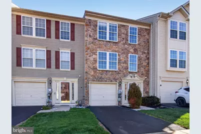 207 Windsor Court, Quakertown, PA 18951 - Photo 1