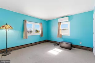 154 Pinewood Dr, Levittown, PA 19054 - Photo 15