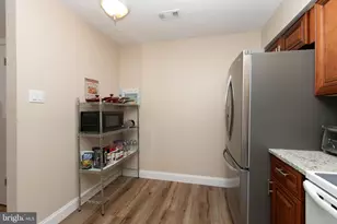 52 Natalie Ct, Levittown, PA 19057 - Photo 17