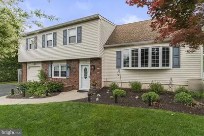 1064 Lincoln, Warrington, PA 18976 - Photo 1